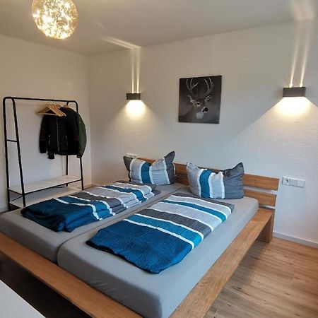 Moderne Ferienwohnung Gartenblick Amtzell Bagian luar foto